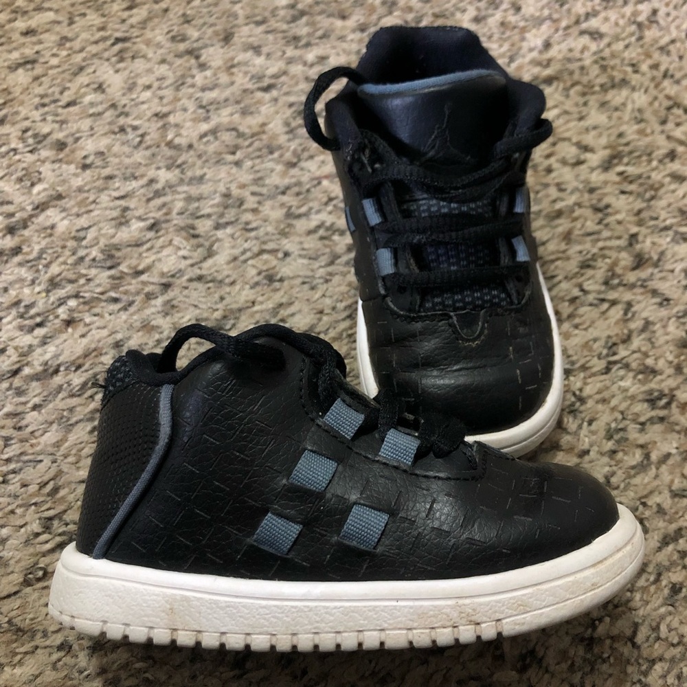 Little Checkered Jordan’s - Picture 1 of 8
